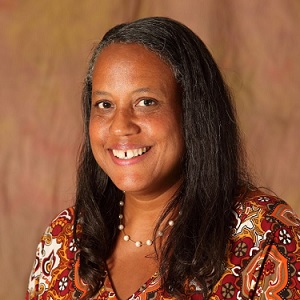 UConn Online MSW Degree Associate Professor Ann Marie Garran Headshot